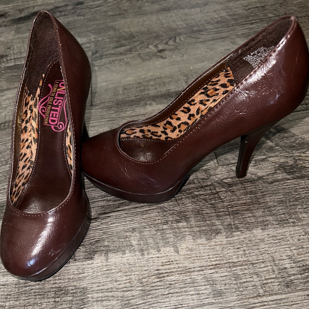 Unlisted: A Kenneth Cole Production Maroon Heel Size 7M